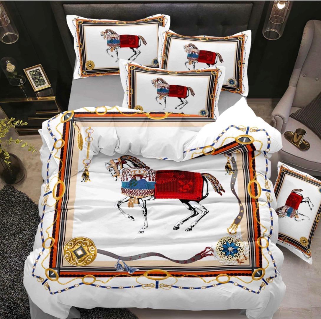 "BRANDS King Jointless King Size Bedsheet"